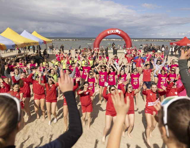 24° YOUNG VOLLEY ON THE BEACH 24° YOUNG VOLLEY ON THE BEACH