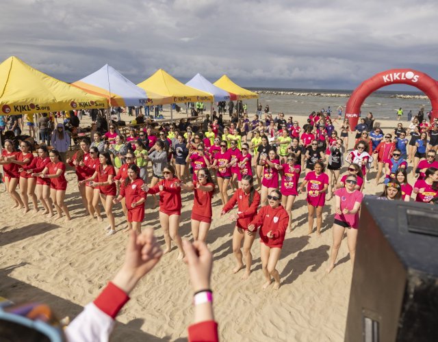 24° YOUNG VOLLEY ON THE BEACH 24° YOUNG VOLLEY ON THE BEACH