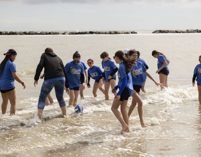 24° YOUNG VOLLEY ON THE BEACH 24° YOUNG VOLLEY ON THE BEACH