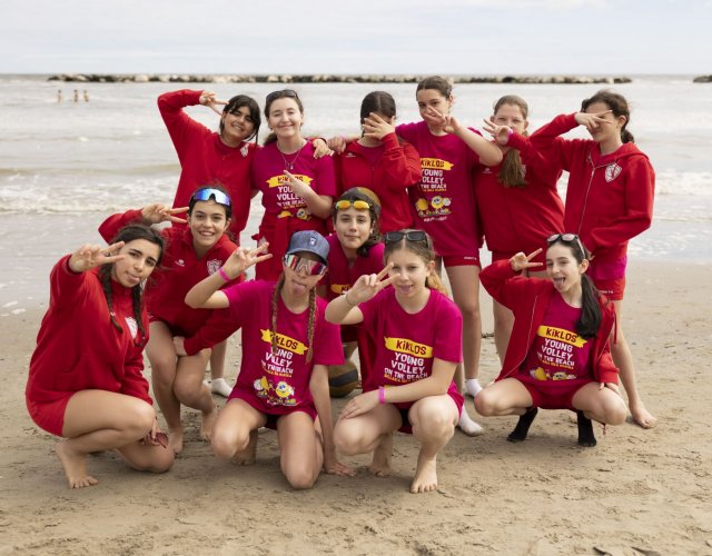 24° YOUNG VOLLEY ON THE BEACH 24° YOUNG VOLLEY ON THE BEACH