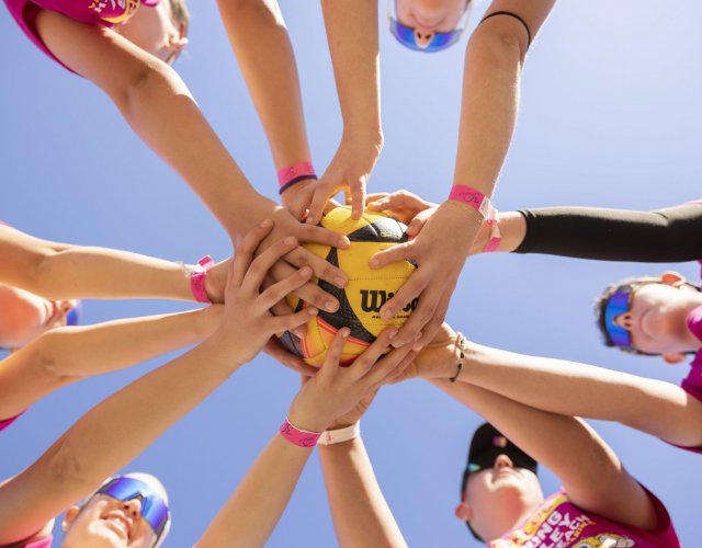 24° YOUNG VOLLEY ON THE BEACH 24° YOUNG VOLLEY ON THE BEACH