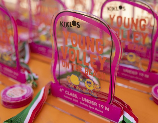 24° YOUNG VOLLEY ON THE BEACH 24° YOUNG VOLLEY ON THE BEACH