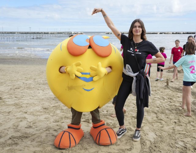 24° YOUNG VOLLEY ON THE BEACH 24° YOUNG VOLLEY ON THE BEACH