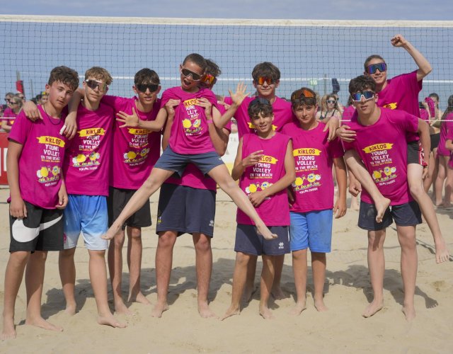 24° YOUNG VOLLEY ON THE BEACH 24° YOUNG VOLLEY ON THE BEACH