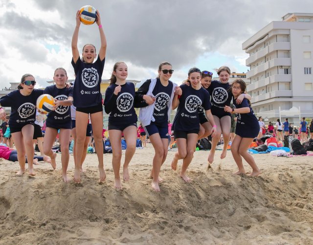 24° YOUNG VOLLEY ON THE BEACH 24° YOUNG VOLLEY ON THE BEACH