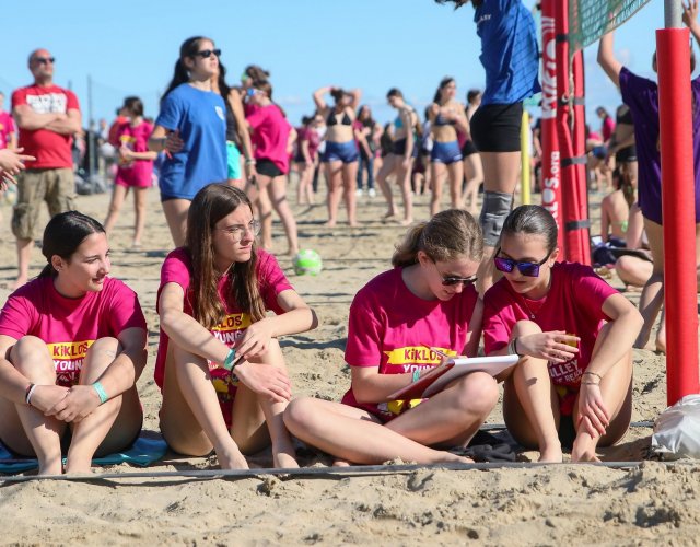 24° YOUNG VOLLEY ON THE BEACH 24° YOUNG VOLLEY ON THE BEACH