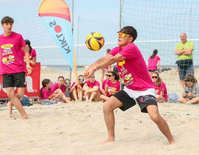24° YOUNG VOLLEY ON THE BEACH 24° YOUNG VOLLEY ON THE BEACH