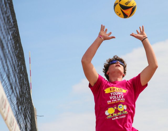 24° YOUNG VOLLEY ON THE BEACH 24° YOUNG VOLLEY ON THE BEACH