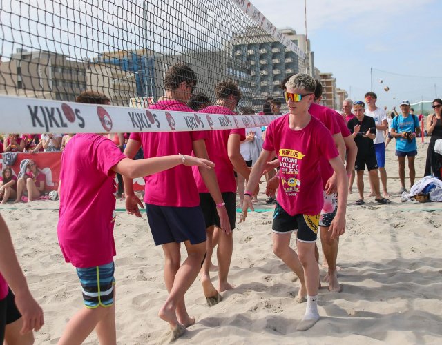 24° YOUNG VOLLEY ON THE BEACH 24° YOUNG VOLLEY ON THE BEACH