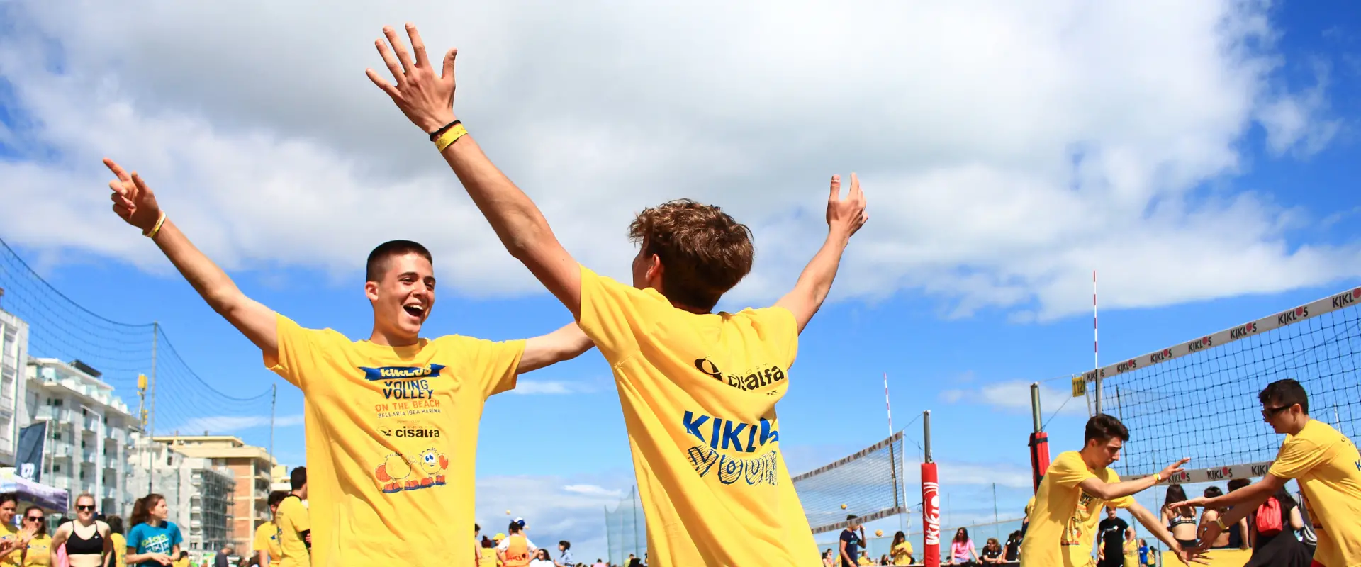 22° YOUNG VOLLEY ON THE BEACH 22° YOUNG VOLLEY ON THE BEACH